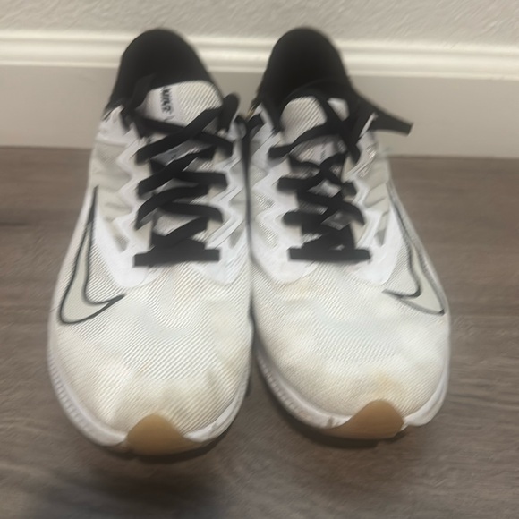 Nike Women’s Running Leopard Print Sneaker Size 9 - Picture 6 of 6